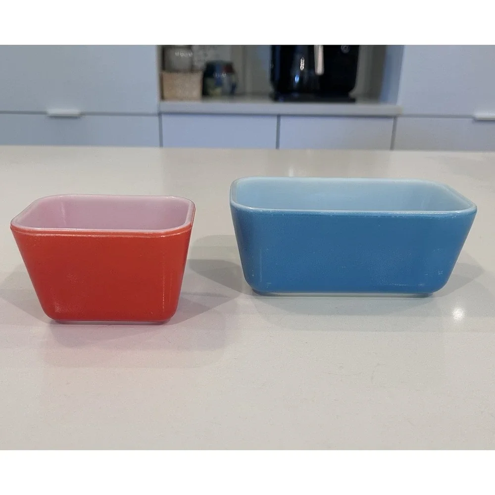 Pyrex Red & Blue Refrigerator Dish Set 501-B 502-B VTG Glass Storage NO LIDS